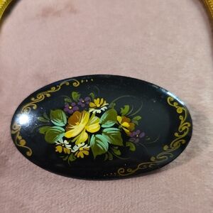 Vintage Russian hand-painted lacquer brooch